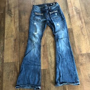 27 Miss Me Jeans
